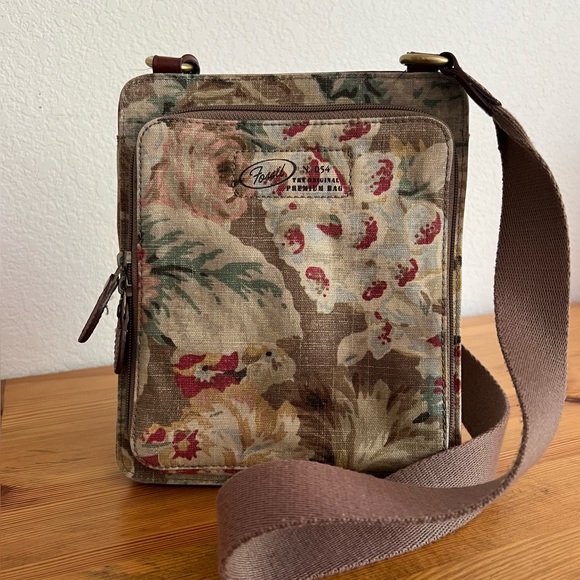Fossil Vintage Floral Canvas Crossbody Bag - Picture 1 of 14